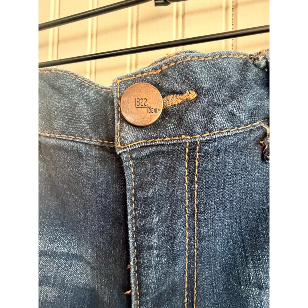 1822 Denim Dark Wash Bermuda Shorts Women's Size 6 Stretch Casual‎ Everyday